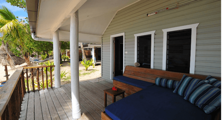 Deluxe Beachfront Villa — photo 5 of 5