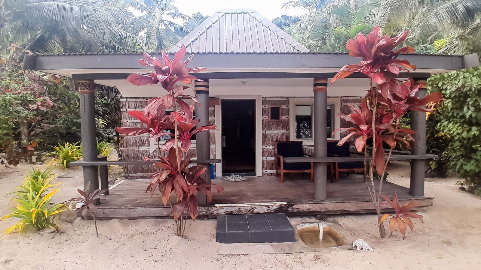 Beachfront Bure — photo 9 of 12