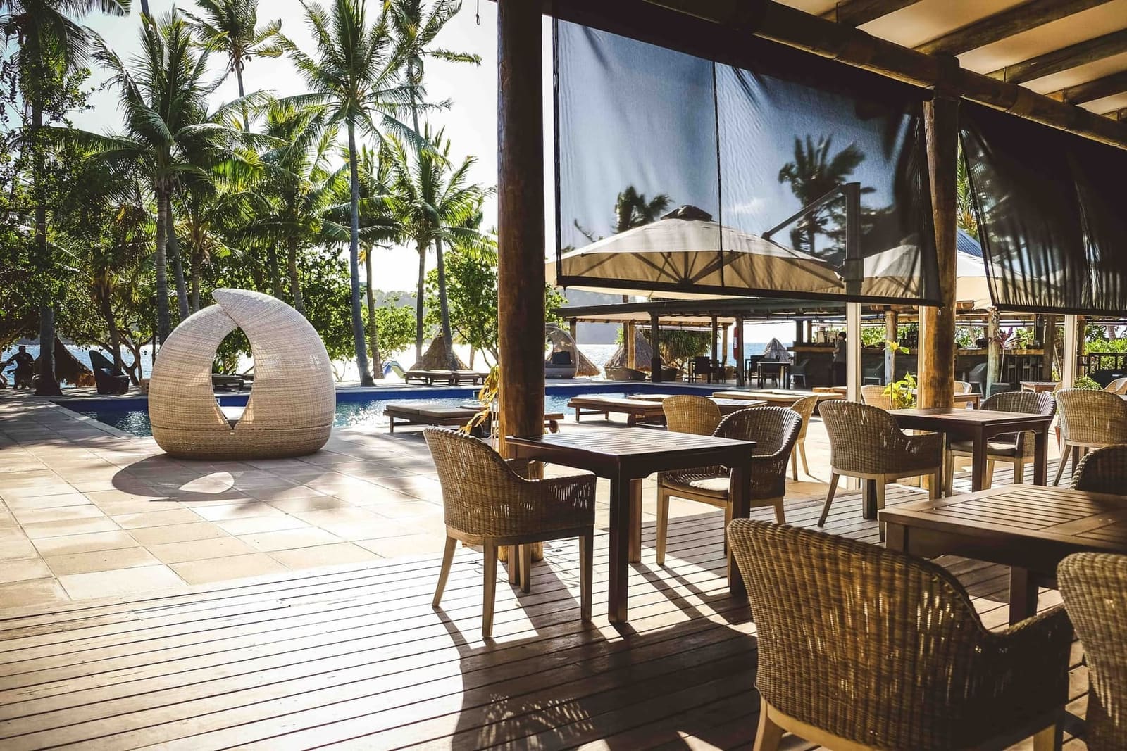 Paradise Cove dining